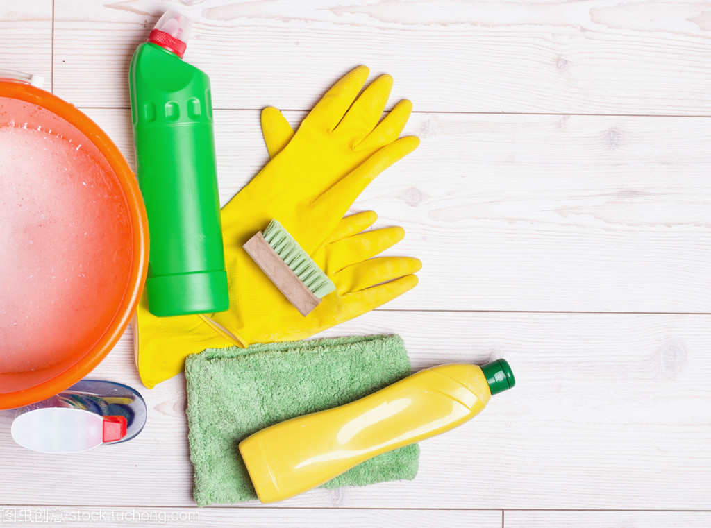 清洁用品与设备 现代办公与家庭环境的双重支柱